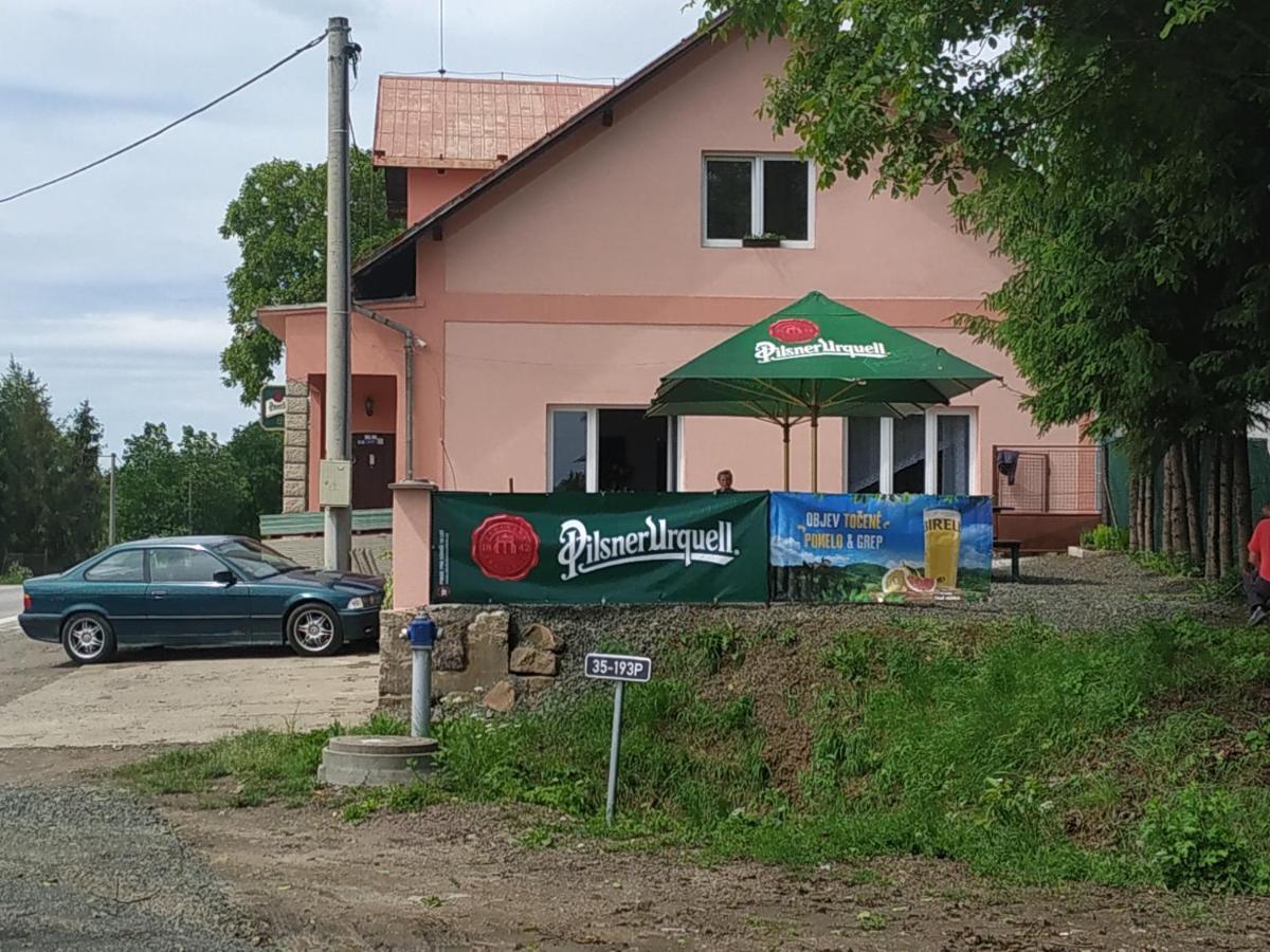 U Kremilka Hotell Jičín Eksteriør bilde